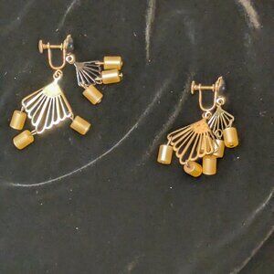 Vintage Mid-Century Screw Back Dangle Earrings | Gold Tone Fan Fringe